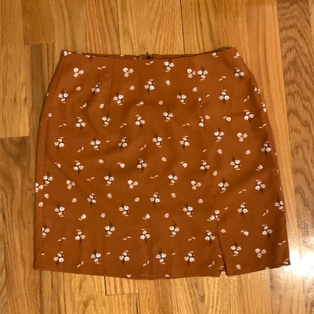 Aeropostale Notched-Hem Floral Skirt